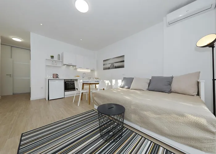 Idassa Bridge Apartments
